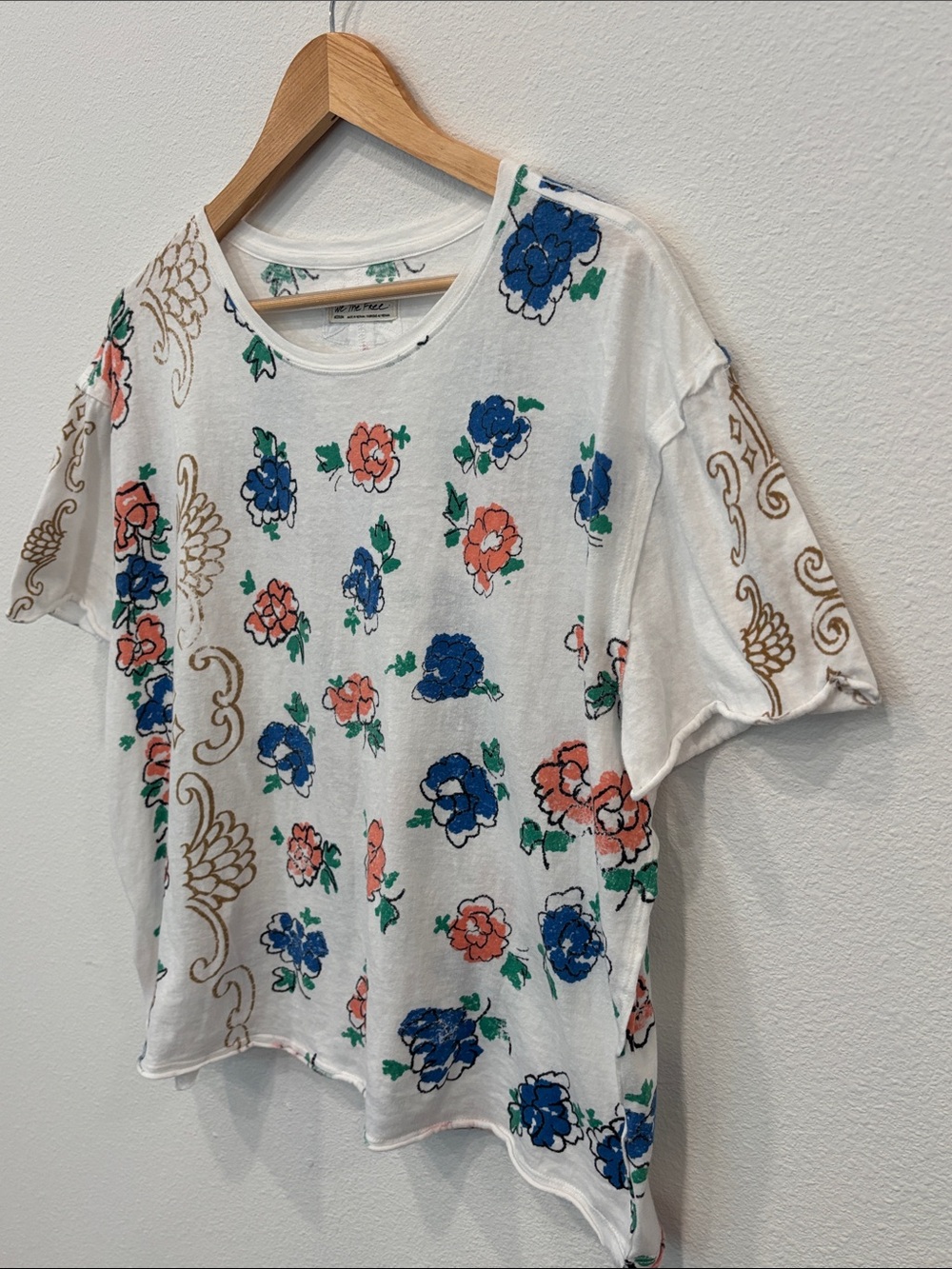 Free People We The Free Women’s White Floral Short-Sleeve Tee Size M - Picture 4 of 8